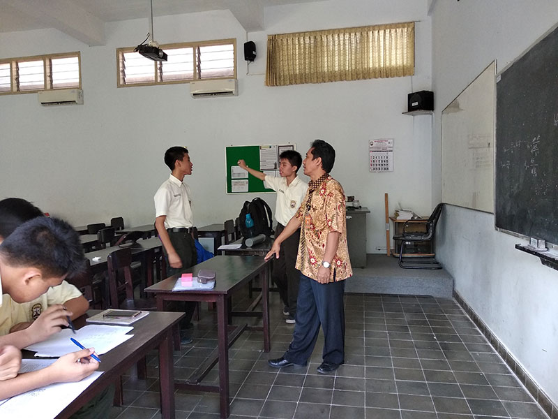 MEMPERSIAPKAN LOMBA MELALUI TIM LOMBA SEKOLAH