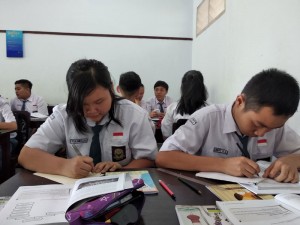 BELAJAR SAMBIL MEMPELAJARI BUDAYA JEMBER