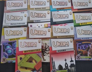 HARI PERTAMA MASUK SEKOLAH