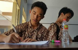 MURID BELAJAR MANDIRI MELALUI UKBM