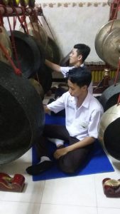 MENGENAL GONG DALAM KARAWITAN