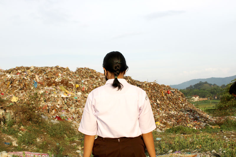 Menelusuri Jejak Sampah Menelusuri Jejak Sampah