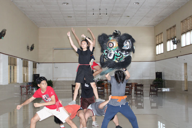 Barongsai, Si Bintang Pertunjukkan Barongsai, Si Bintang Pertunjukkan