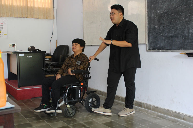 Belajar Menulis Tanpa Batas Belajar Menulis Tanpa Batas