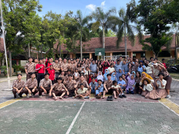 Istimewa itu Indah Istimewa itu Indah