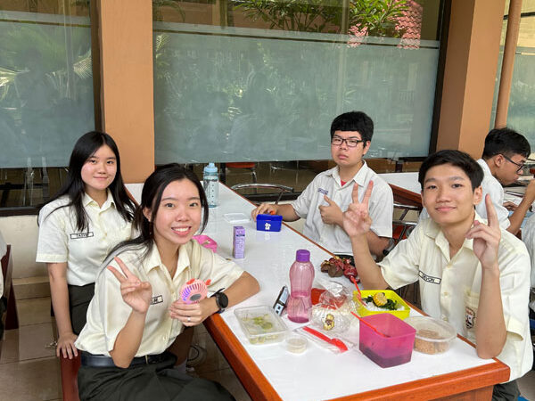 Makan Sehat, Gizi Tercukupi Makan Sehat, Gizi Tercukupi
