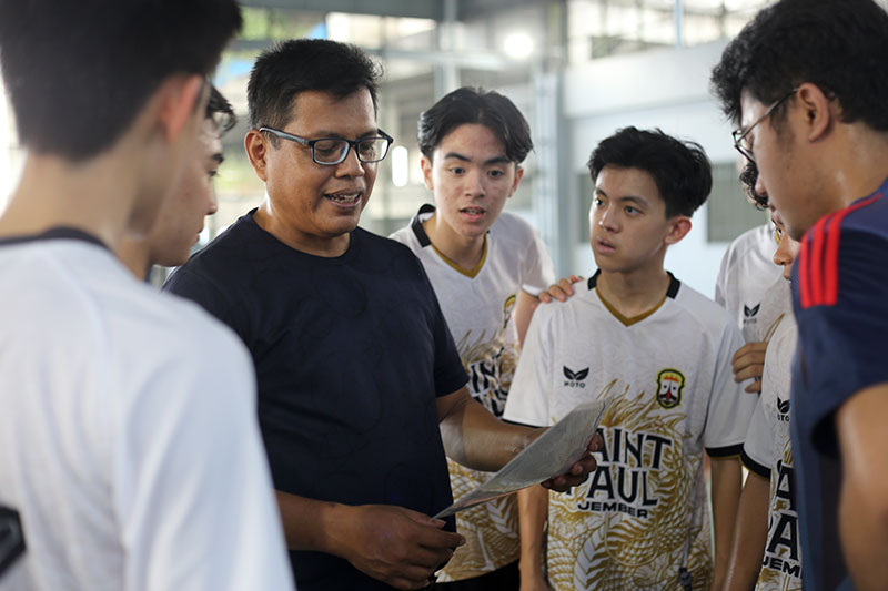 Menembak Gol untuk Mencapai Goal