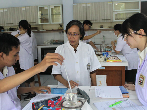 Ikuti Keseruan Si Gula dan Garam Ikuti Keseruan Si Gula dan Garam