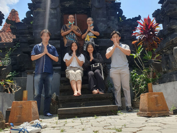 SMAK Goes to Religion Tour