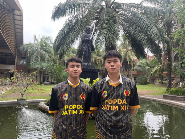 Ashton & Joe: Mission POPDA!