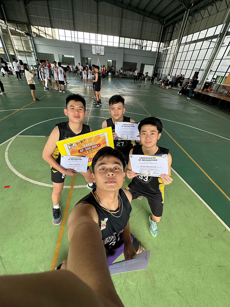 March dan Pensiunan Borong Juara!