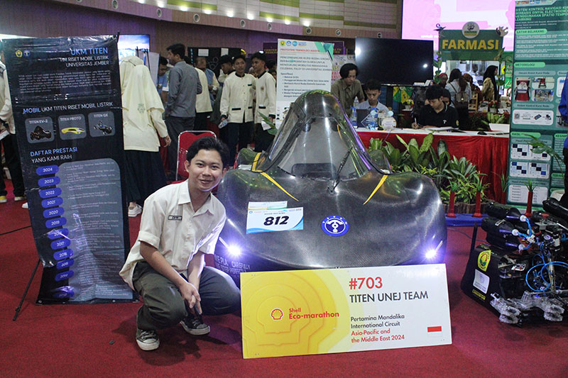SMAK Santo Paulus main ke UNEJ