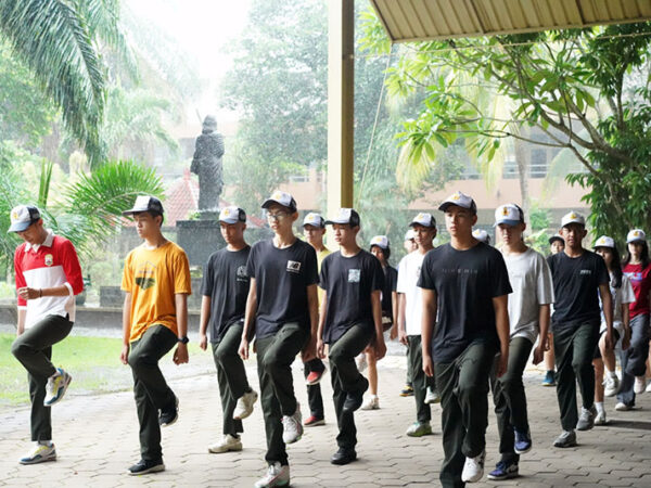 Seluruhnya, Pimpinan Saya Ambil Alih!