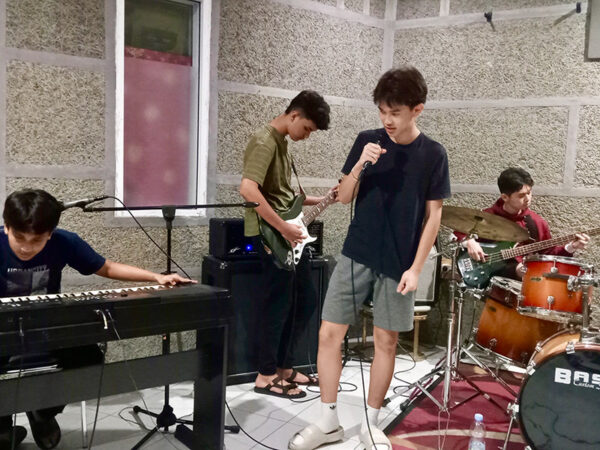 Siap Bersinar di SaintPaul Superstar
