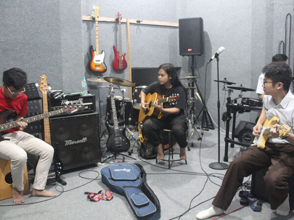 Proses di Balik Layar Anak Band