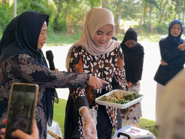 Festival Nasi Bungkus? Emang Ada? Festival Nasi Bungkus? Emang Ada?