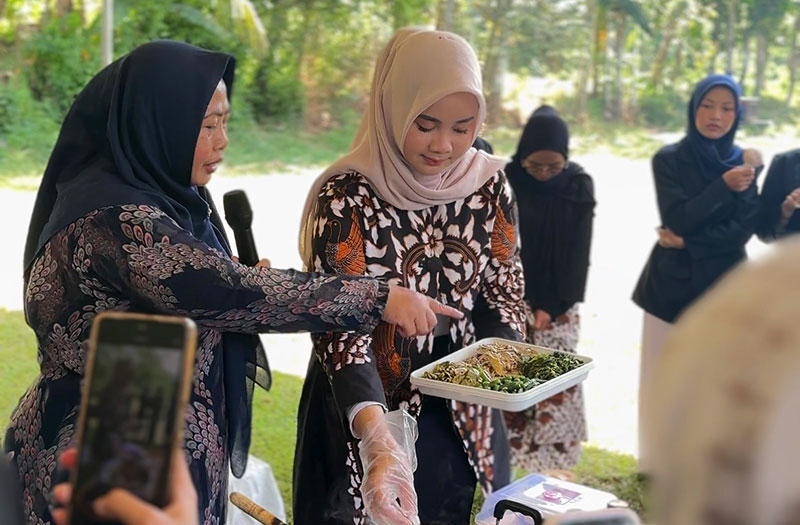 Festival Nasi Bungkus? Emang Ada? Festival Nasi Bungkus? Emang Ada?