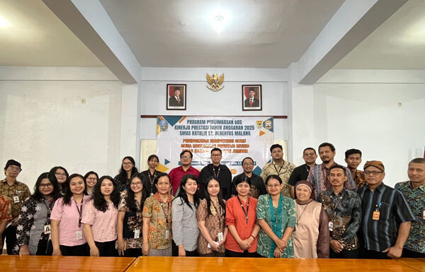 Konsistensi Membuahkan Murid Berprestasi