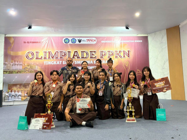 Kado Indah untuk Sekolah: Tim Esai Santo Paulus Dominasi Podium Juara
