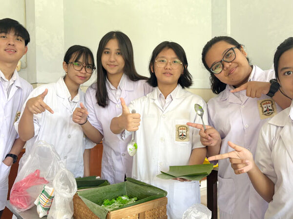 Mengintip Dapur Bioteknologi SMAK Santo Paulus