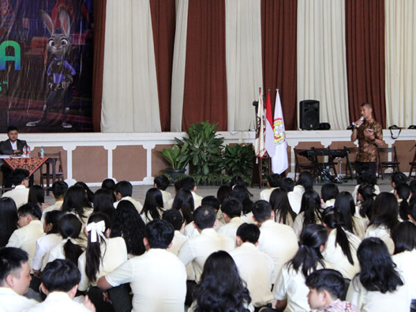 MOM Day 2: Menjelajahi Potensi Diri di SMAK Santo Paulus MOM Day 2: Menjelajahi Potensi Diri di SMAK Santo Paulus