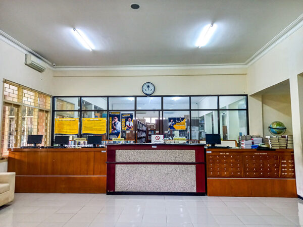 Lebih dari Sekadar Rak Buku Lebih dari Sekadar Rak Buku