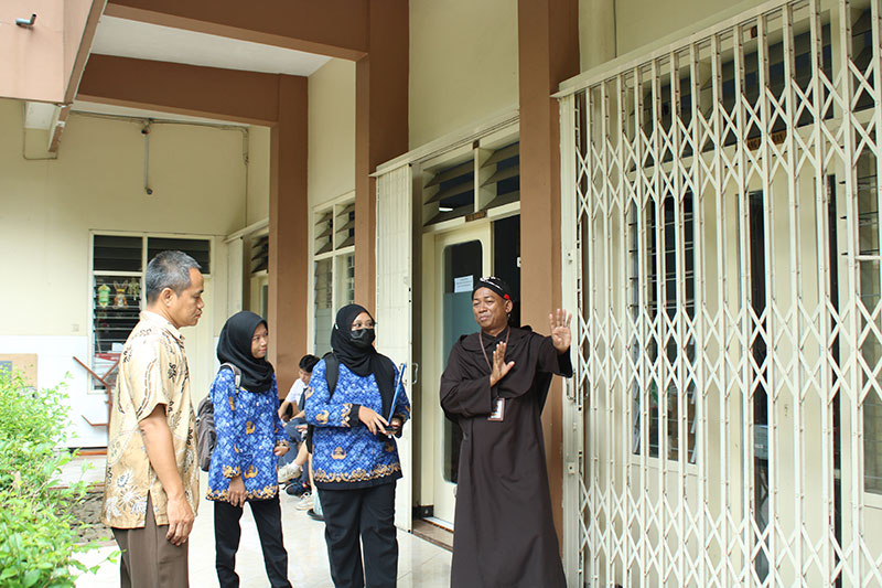 Kenali Kesehatan Diri dan Lingkungan Sekitar Kenali Kesehatan Diri dan Lingkungan Sekitar