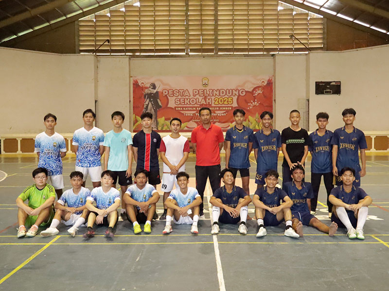 Tendangan dan Gocekan Maniez di Hari Jumat