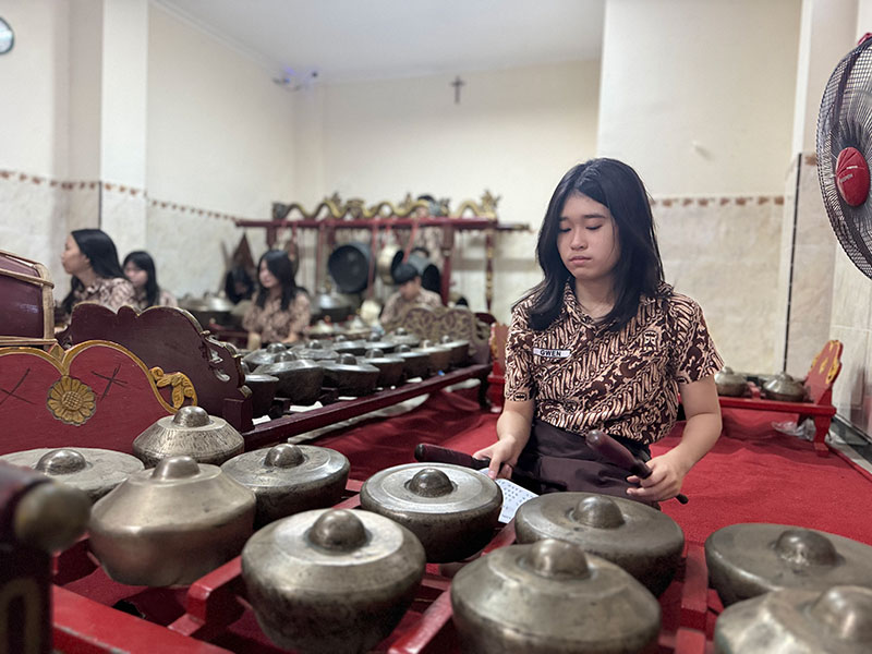 Dari Gamelan Jadi Gak Mau Kalah-an