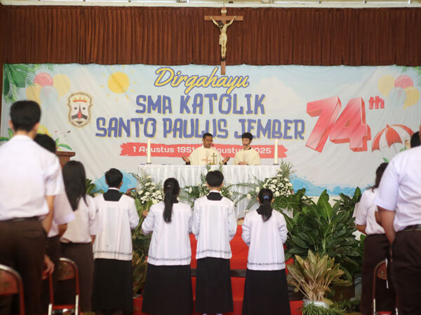 Dirgahayu SMAK Santo Paulus ke-74