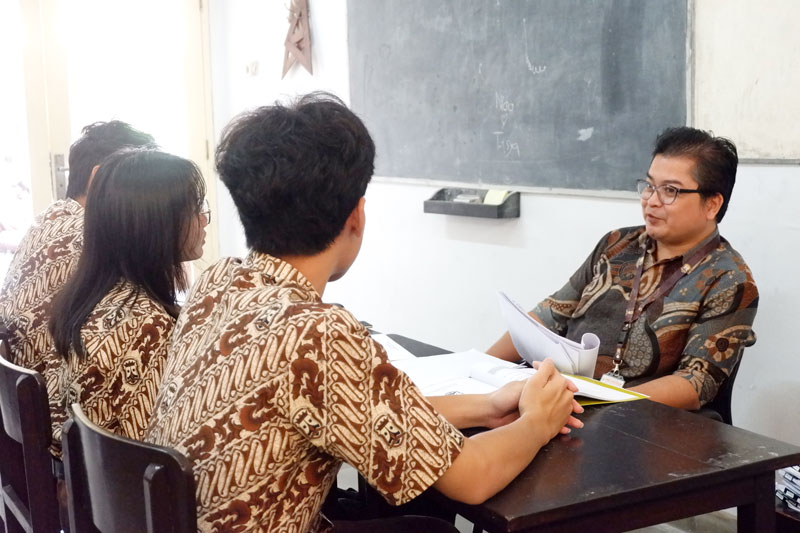 Totalitas Menghadapi Uprak Bahasa Indonesia