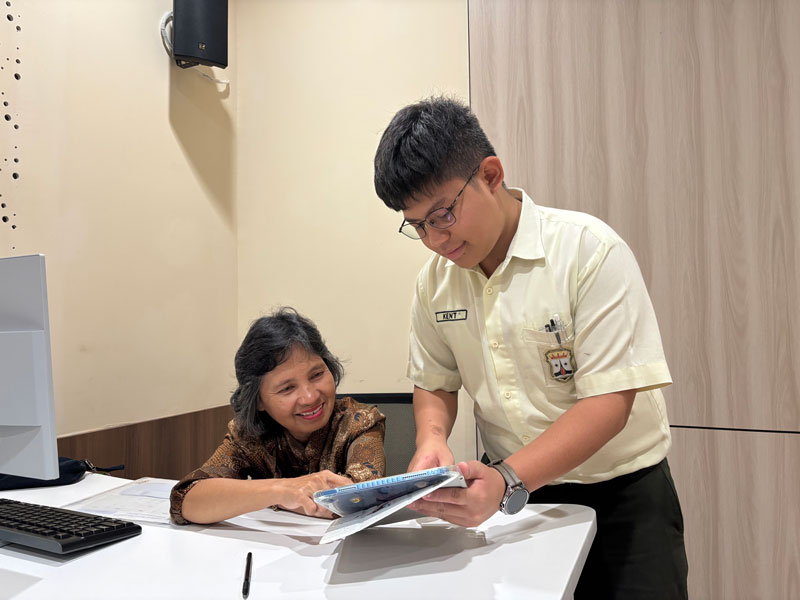 Transformasi Ruang Kelas Berbasis Teknologi Menuju Indonesia Emas yang Berdaulat, Adil, dan Makmur Transformasi Ruang Kelas Berbasis Teknologi Menuju Indonesia Emas yang Berdaulat, Adil, dan Makmur