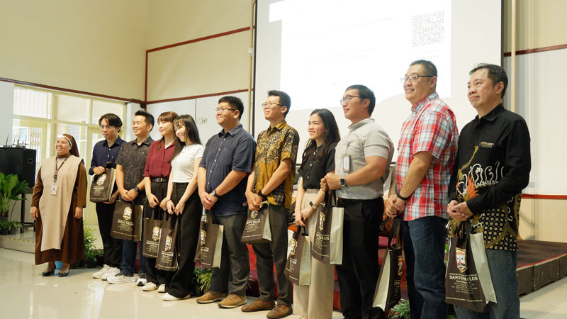 Belajar Merancang Masa Depan dari Para Alumni