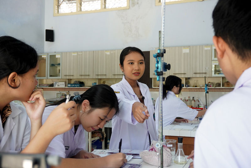 Bukan Sulap, Ini Sains! Bukan Sulap, Ini Sains!